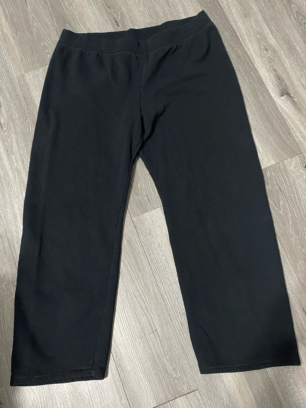 Hanes Black Women’s Pull-On Stretch Straight Leg Sweatpants size L